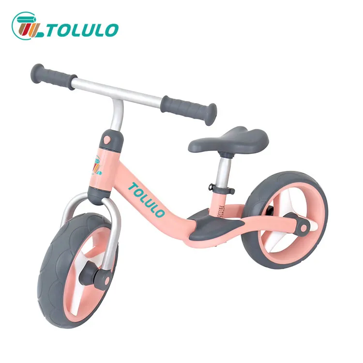 Kan en 2 år gammel bruge en balancecykel?